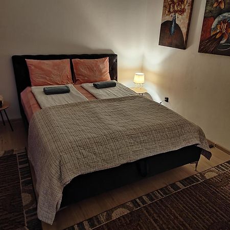 Spacious And Modern Apartment In Town Center Konjic Εξωτερικό φωτογραφία