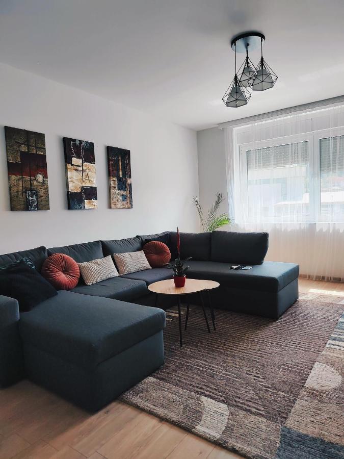 Spacious And Modern Apartment In Town Center Konjic Εξωτερικό φωτογραφία