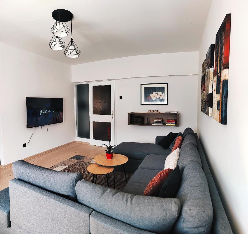 Spacious And Modern Apartment In Town Center Konjic Εξωτερικό φωτογραφία